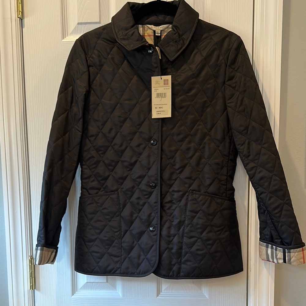Burberry Black Puffer Jacket with Quilted Design